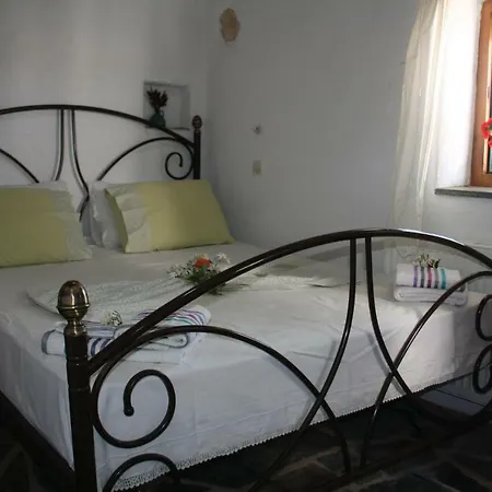 Paros Traditional Villa *